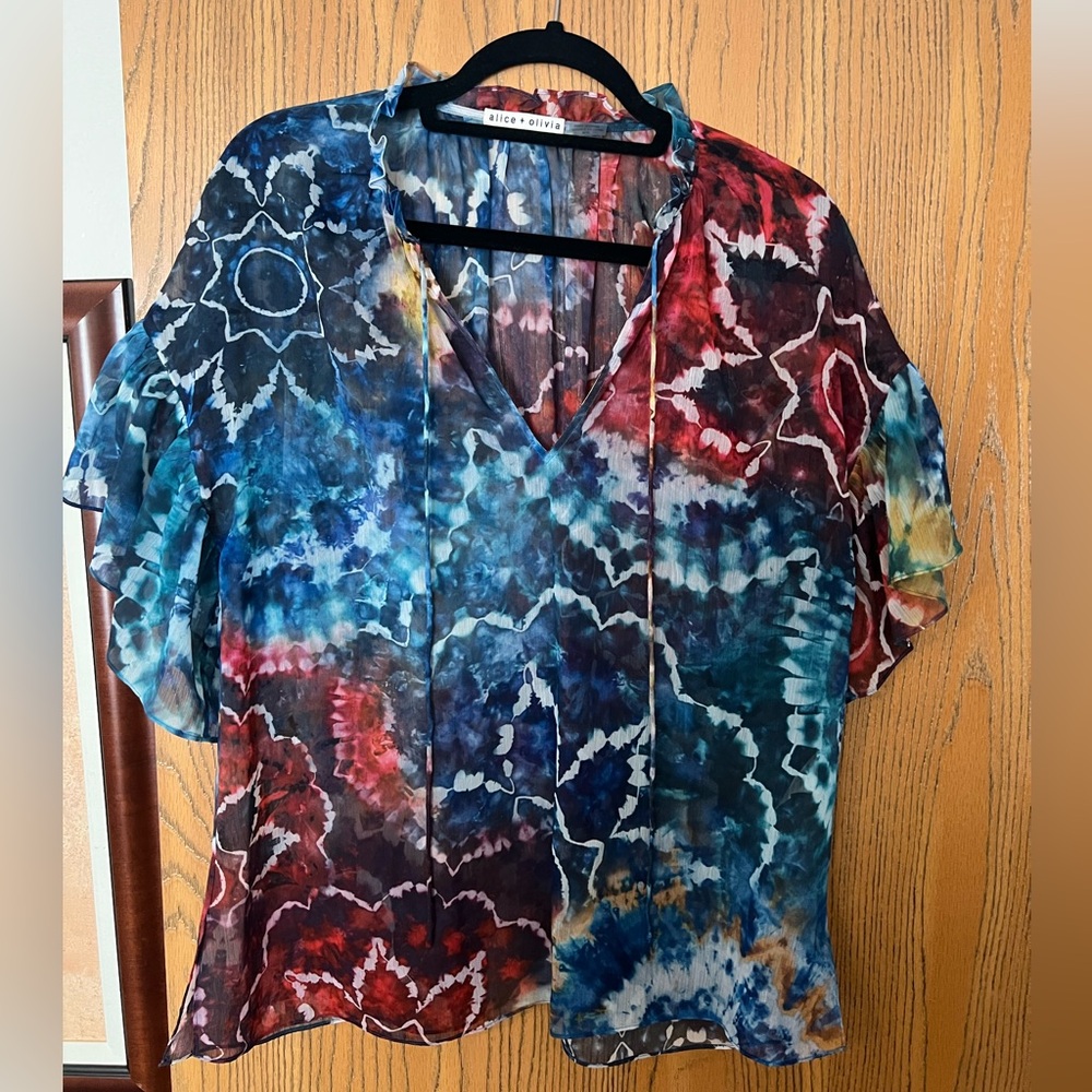 Alice + Olivia top